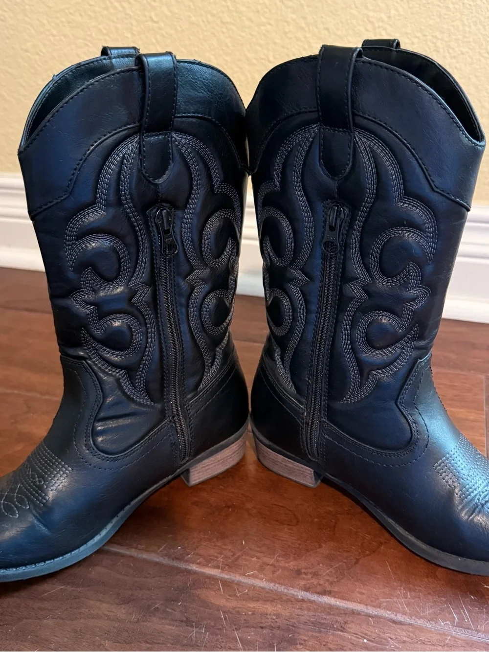Cat & Jack Black Cowboy Boots Faux Leather Embroidered With Zipper - Size 3 Kids